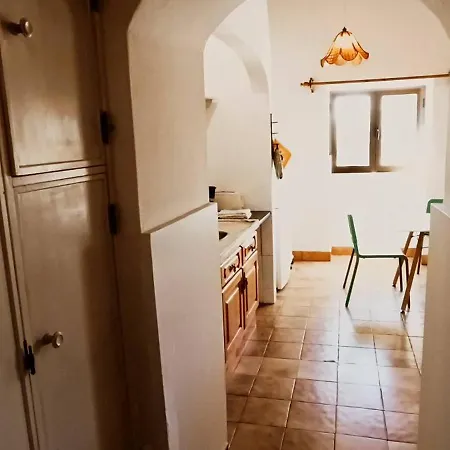 Classic Countryside Cottage With Private Balcony - Casa 2 *